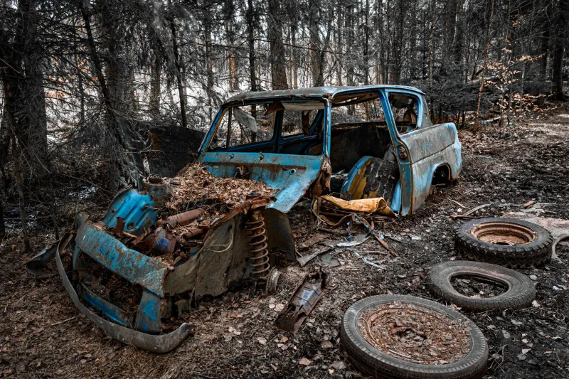 Ruins at Roadside: Chasing the Ghost Parks of Rural America Before the Weeds Claim Them Entirely